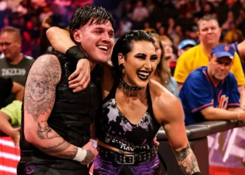 Rhea Ripley cree que Dominik Mysterio será campeón pronto