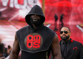 Omos podría aparecer en AAA Triplemanía 33