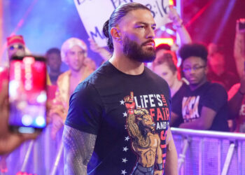 La rivalidad entre CM Punk y Roman Reigns no sucederá en el corto plazo