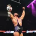 Wardlow retiene el Campeonato de TNT en AEW Double or Nothing 2023 Wardlow retiene el Campeonato de TNT en AEW Double or Nothing 2023