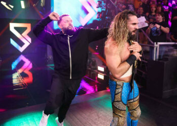 Seth Rollins retiene el Campeonato Mundial Pesado en WWE NXT Gold Rush y Finn Bálor le ataca