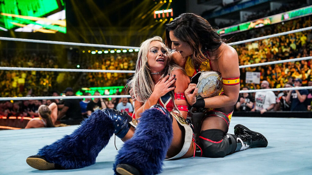 Raquel Rodriguez & Liv Morgan ganan el Campeonato Femenino Indiscutido por Parejas de WWE en Money in the Bank 2023