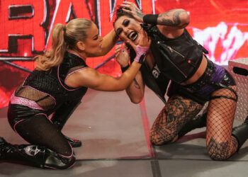 Reacciones en WWE al combate entre Rhea Ripley y Natalya en RAW