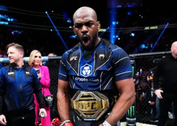 Jon Jones se retira oficialmente y Tom Aspinall es el nuevo Campeón Peso Pesado de UFC