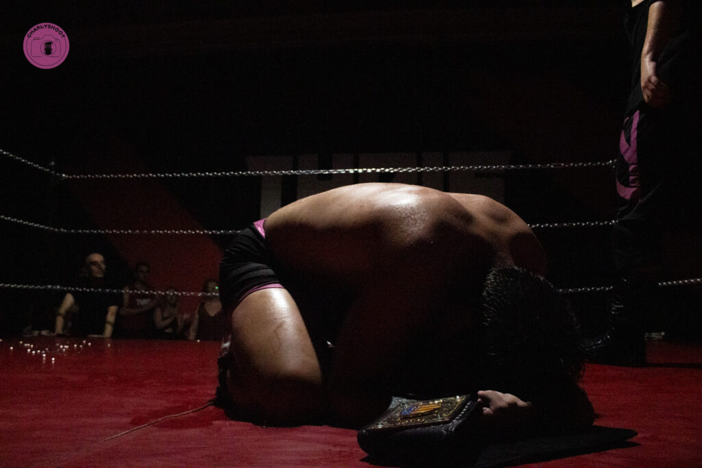 Gerard García gana el Campeonato Absoluto de Tyris Wrestling y defenderá ante Chris Ridgeway