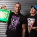 John Cena celebra con IYO SKY y Damian Priest sus victorias en Money in the Bank 2023