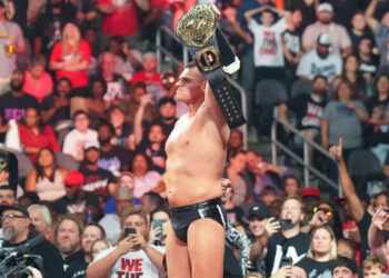 GUNTHER recibe elogios por parte de Malakai Black