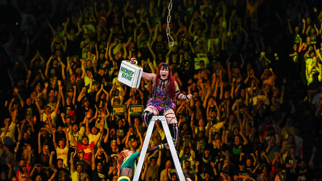 IYO SKY consigue un hito con el maletín femenino de Money in the Bank