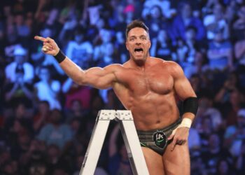 LA Knight: "Voy a ser campeón con o sin maletín"