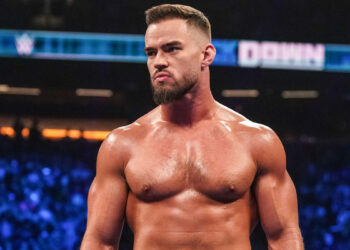 Austin Theory revela dos superestrellas de WWE que le han ayudado mucho en su carrera