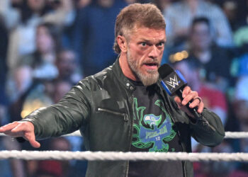 Adam Copeland seguirá ayudando a todas las superestrellas de WWE que necesiten algo de él