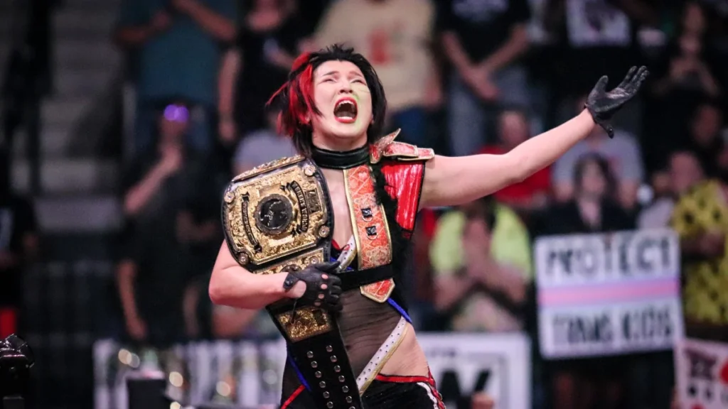 Hikaru Shida se convierte en Campeona Mundial Femenina de AEW por segunda vez en Dynamite 200