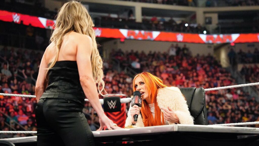 ¿Por qué Becky Lynch y Trish Stratus se han quedado fuera de SummerSlam 2023?
