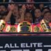 The Acclaimed revela un diseño personalizado del Campeonato Mundial de Tríos de AEW The Acclaimed revela un diseño personalizado del Campeonato Mundial de Tríos de AEW