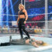 Zoey Stark traiciona a Trish Stratus después de su derrota ante Becky Lynch en Payback 2023 Zoey Stark sufre una lesión de rodilla en WWE RAW