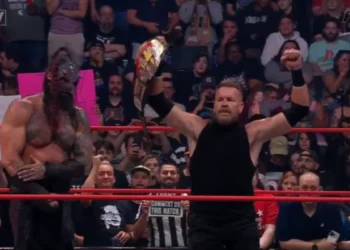 Christian Cage gana el Campeonato de TNT en AEW Collision
