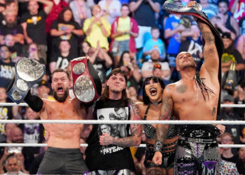 Finn Bálor muestra sus heridas tras su combate en Payback 2023