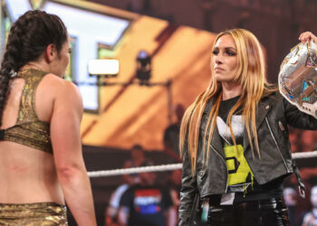Becky Lynch defenderá el Campeonato Femenino de NXT ante Lyra Valkyria en la noche 1 de Halloween Havoc 2023