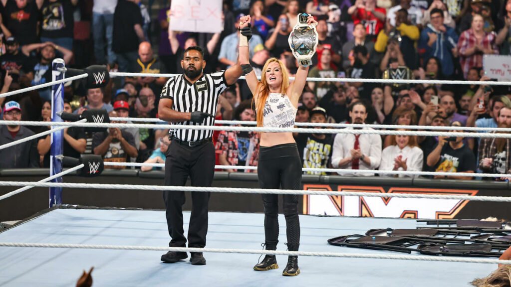 Becky Lynch recibió 11 puntos de sutura tras NXT No Mercy 2023