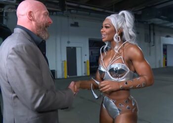 Jade Cargill llega a WWE Fastlane siendo recibida por Triple H