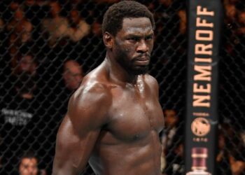 Jared Cannonier asegura que una lesión evito su pelea ante Chimaev en UFC 294
