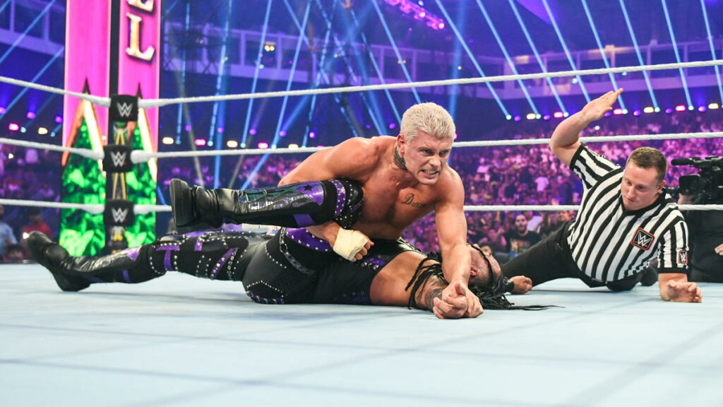 Cody Rhodes sale vencedor de WWE Crown Jewel 2023