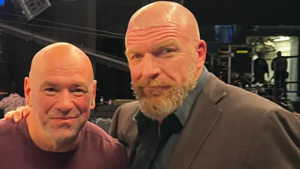 Triple H, Dana White y Nick Khan asisten a un evento de boxeo