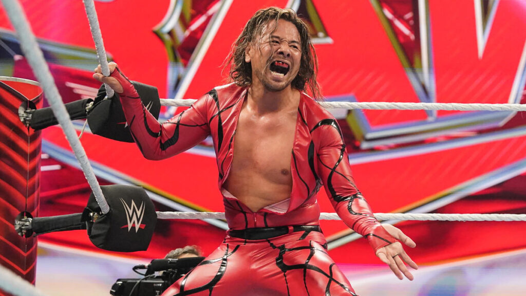 Intriga entre las superestrellas de WWE con respecto a las llamadas crípticas de Shinsuke Nakamura