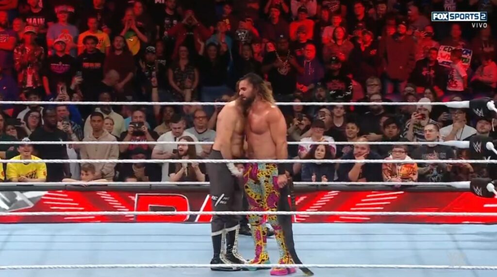 Seth Rollins retiene el Campeonato Mundial Pesado en WWE RAW