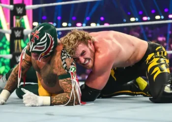 Logan Paul habla en profundidad sobre el 'spot' peligroso con Rey Mysterio en WWE Crown Jewel 2023