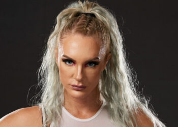 Kamille se encuentra bajo contrato con AEW