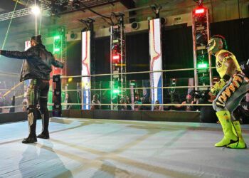 Rey Mysterio: "Seth Rollins siempre está dispuesto a ver combates y dar buenas críticas"