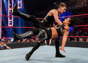 Shayna Baszler insinúa un enfrentamiento ante Rhea Ripley