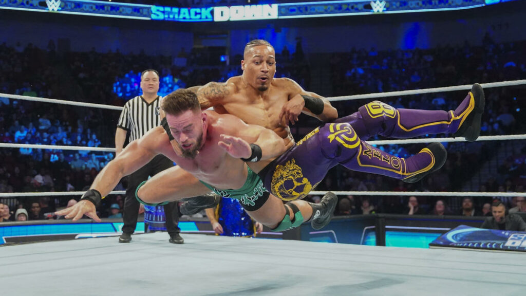 WWE da una actualización sobre Austin Theory y Carmelo Hayes después de que se detuviera su lucha en SmackDown