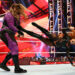 WWE podría tener otra opinión en cuanto al uso de sangre en televisión WWE podría tener otra opinión en cuanto al uso de sangre en televisión