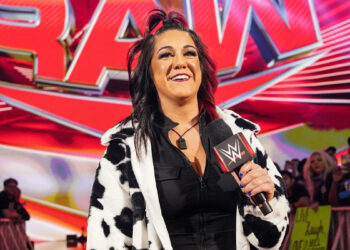 Bayley cree que las mujeres podrían ser evento central en las dos noches de WrestleMania XL