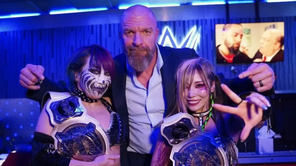 Asuka y Kairi Sane ganan el Campeonato Femenino por Parejas de WWE en SmackDown