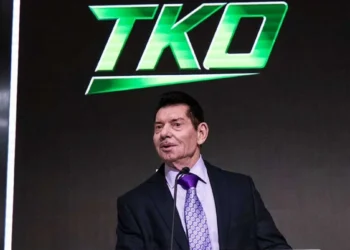 Insisten en la posibilidad de que Vince McMahon intente utilizar sus lazos con Arabia Saudí para recomprar WWE