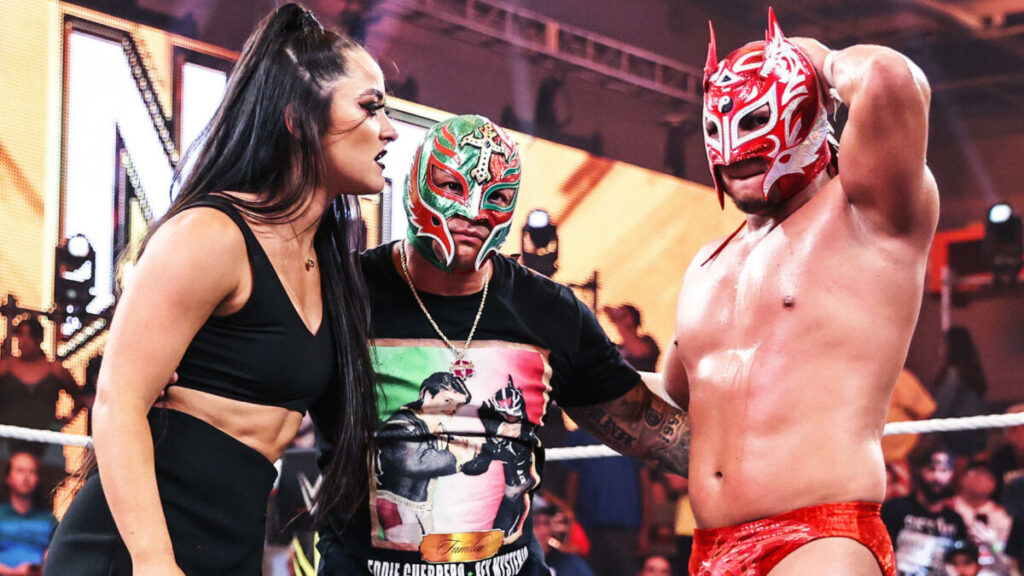 Rey Mysterio elogia a Dragon Lee, y afirma que ve una versión suya de joven en él