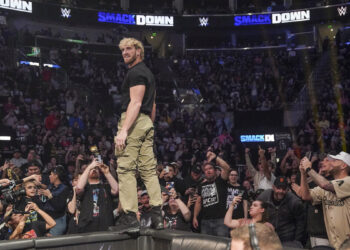 Logan Paul, sobre su ataque a Randy Orton en Elimination Chamber 2024: "Eso es lo que pasa cuando juegas con los mejores"