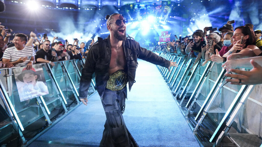 Seth Rollins renueva con WWE