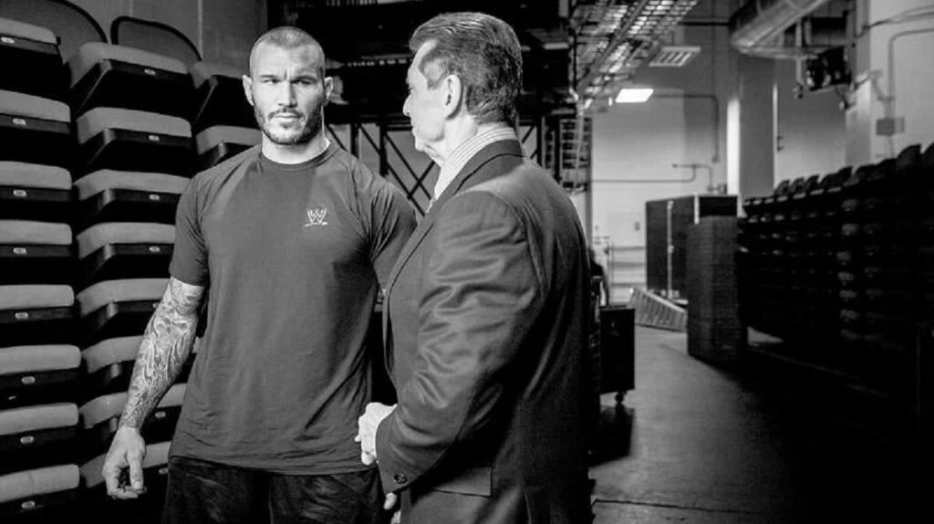 Randy Orton, sobre las acusaciones a Vince McMahon: "Me duele el p*to corazón"