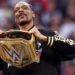Justin Bieber, Khloe Kardashian y más celebridades posan con el Golden Title de WWE durante la Super Bowl LVIII Justin Bieber, Khloe Kardashian y más celebridades posan con el Golden Title de WWE durante la Super Bowl LVIII