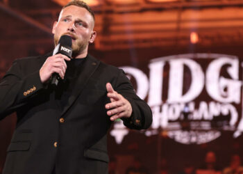 Más detalles importantes sobre la salida de Ridge Holland de WWE