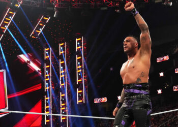 Damian Priest desea enfrentarse a The Rock y Roman Reigns