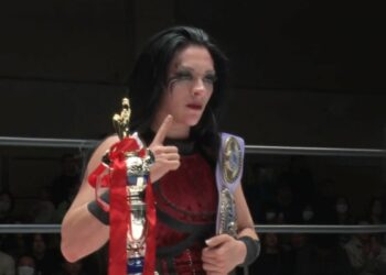 Stephanie Vaquer derrota a Giulia para ganar el Campeonato Femenino de NJPW STRONG