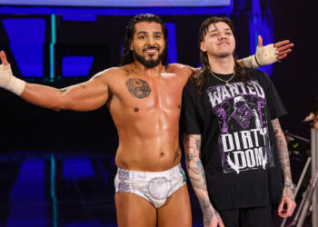 Santos Escobar justifica la interferencia de Dominik Mysterio en SmackDown