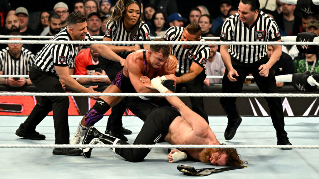 Chad Gable hace un 'turn heel' en WWE RAW tras atacar a Sami Zayn