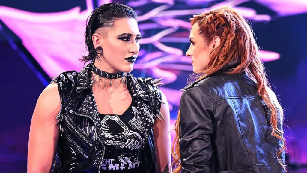 Becky Lynch, sobre Rhea Ripley: "Le daré una paliza"