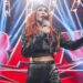 Becky Lynch: "No hay ninguna razón por la que no me deban pagar lo mismo que a un hombre" Becky Lynch comenta cómo se encuentra después de más de dos meses como agente libre